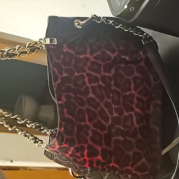 Michael Kors Red and Black Leopard Print Calf-Hair Shoulder/Hand Bag - Picture 7 of 8